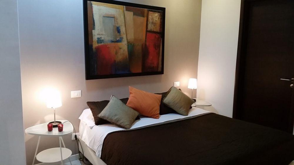 Monti First Hotel Roma Ngoại thất bức ảnh