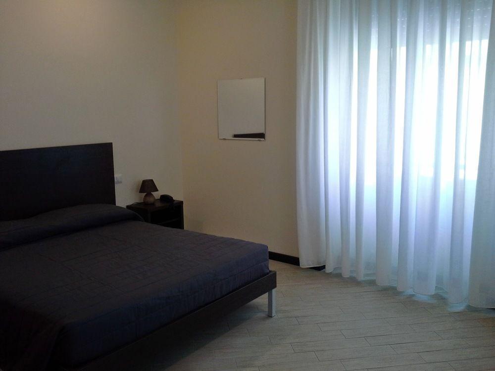 Monti First Hotel Roma Ngoại thất bức ảnh