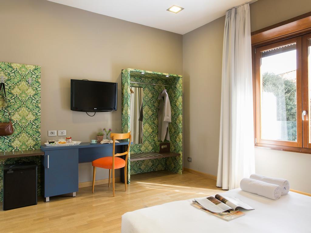 Monti First Hotel Roma Ngoại thất bức ảnh