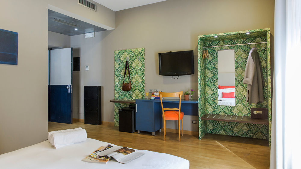 Monti First Hotel Roma Ngoại thất bức ảnh